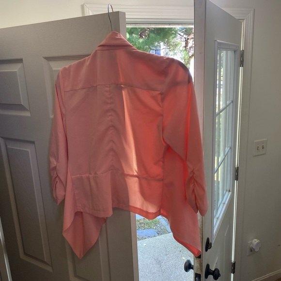 Pink blazer/top layer - Picture 2 of 2